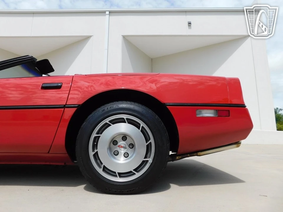 1986 Chevrolet Corvette C4 - Image 17 of 21