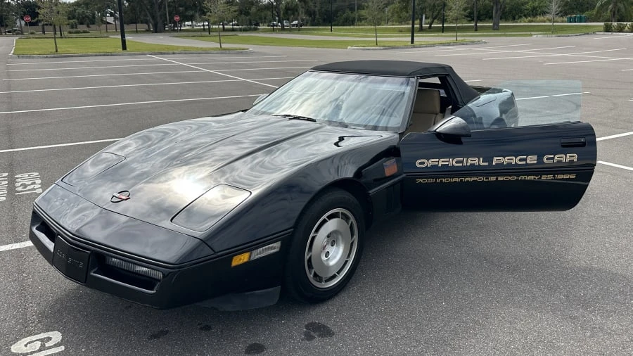1986 Chevrolet Corvette C4 - Image 2 of 21