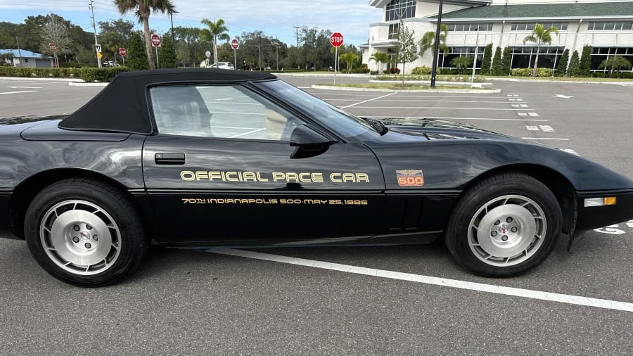 1986 Chevrolet Corvette C4 - Image 11 of 21