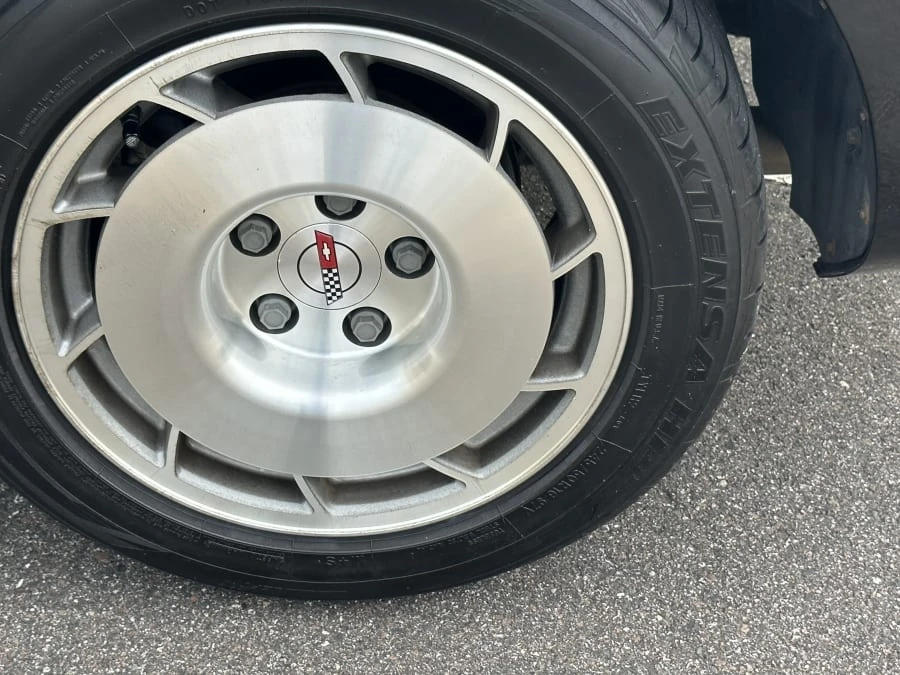 1986 Chevrolet Corvette C4 - Image 8 of 21
