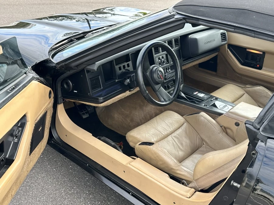 1986 Chevrolet Corvette C4 - Image 16 of 21
