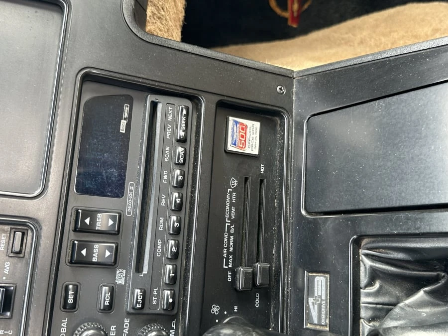 1986 Chevrolet Corvette C4 - Image 17 of 21