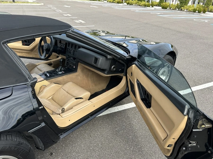 1986 Chevrolet Corvette C4 - Image 18 of 21
