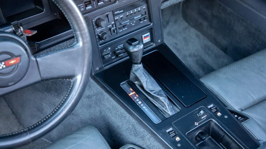 1986 Chevrolet Corvette C4 - Image 9 of 20
