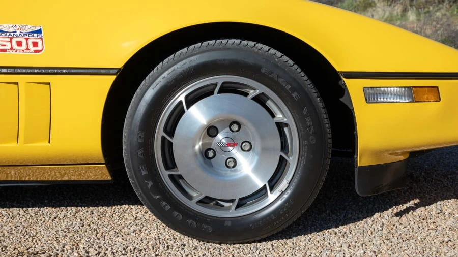 1986 Chevrolet Corvette C4 - Image 10 of 20
