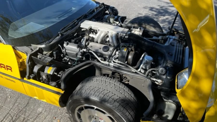 1986 Chevrolet Corvette C4 - Image 13 of 27