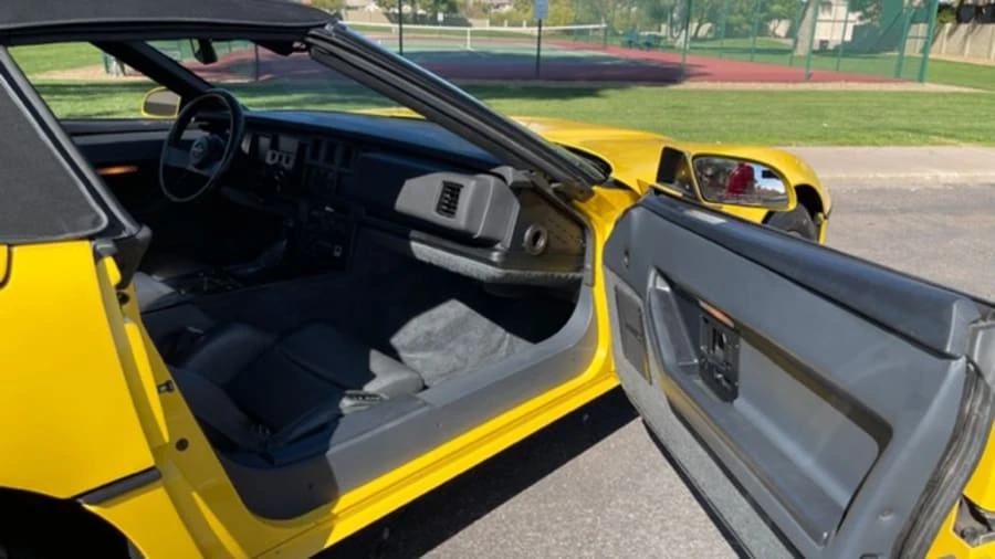 1986 Chevrolet Corvette C4 - Image 11 of 27