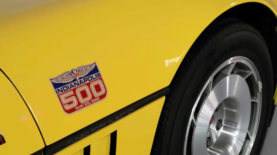 1986 Chevrolet Corvette C4 - Image 11 of 12