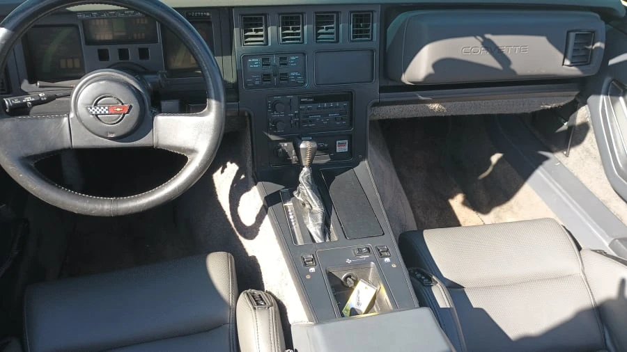 1986 Chevrolet Corvette C4 - Image 12 of 17