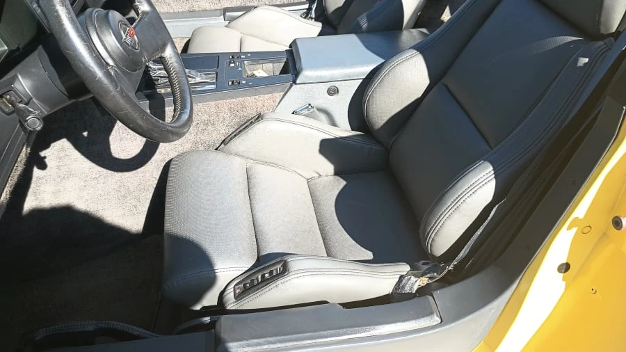 1986 Chevrolet Corvette C4 - Image 13 of 17