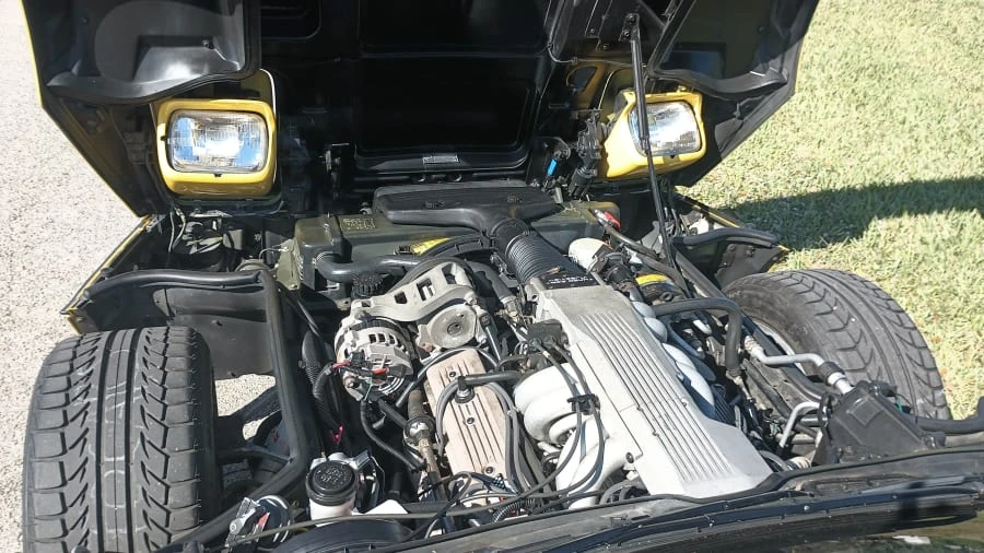 1986 Chevrolet Corvette C4 - Image 16 of 17