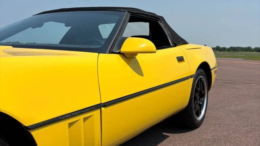 1986 Chevrolet Corvette C4 - Image 18 of 28