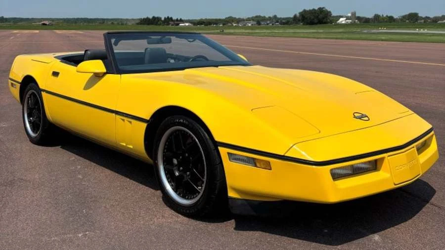 1986 Chevrolet Corvette C4 - Image 13 of 28