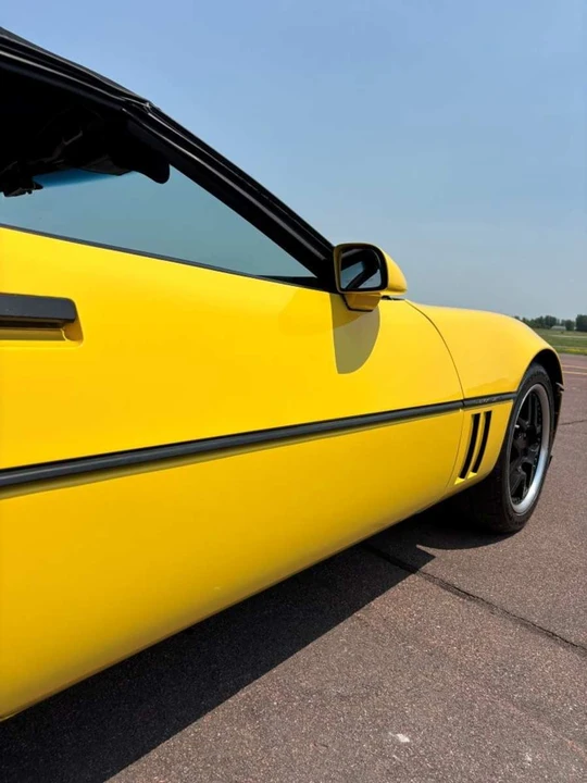 1986 Chevrolet Corvette C4 - Image 24 of 28