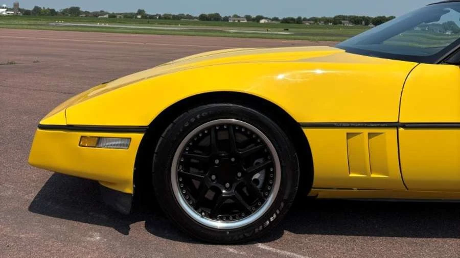 1986 Chevrolet Corvette C4 - Image 14 of 28