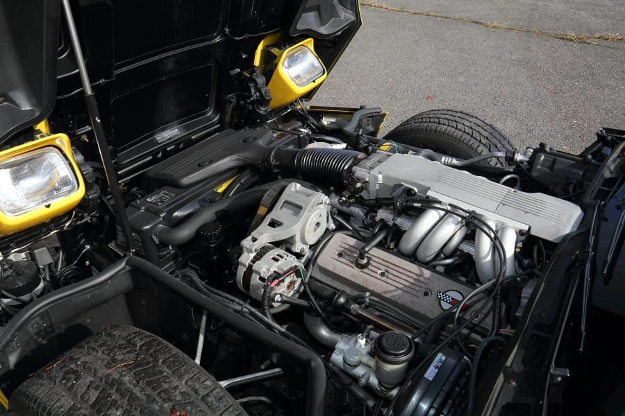 1986 Chevrolet Corvette C4 - Image 25 of 26