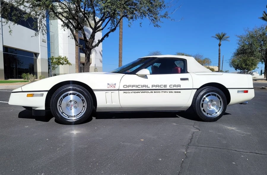 1986 Chevrolet Corvette C4 - Image 2 of 18