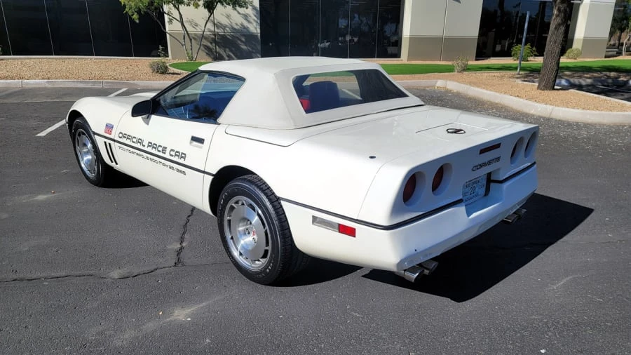 1986 Chevrolet Corvette C4 - Image 3 of 18