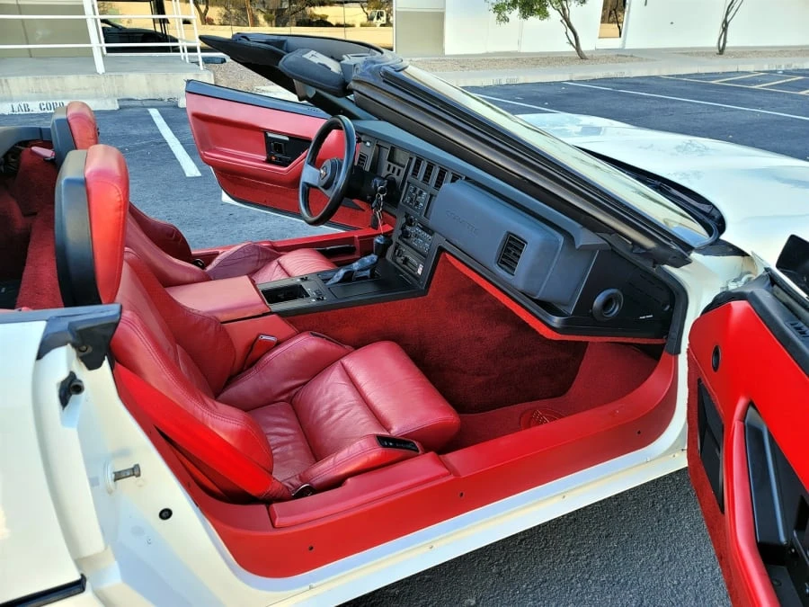 1986 Chevrolet Corvette C4 - Image 8 of 18