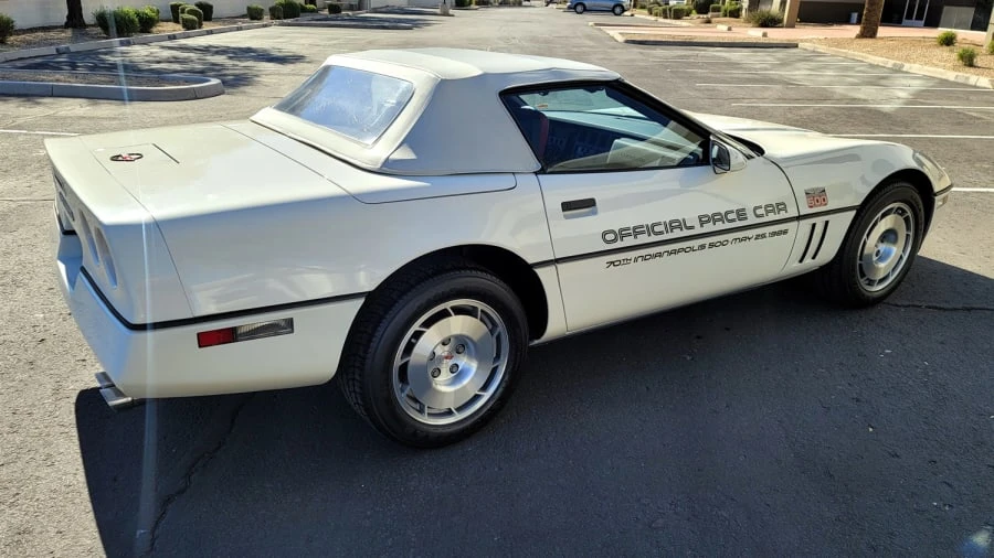 1986 Chevrolet Corvette C4 - Image 16 of 18