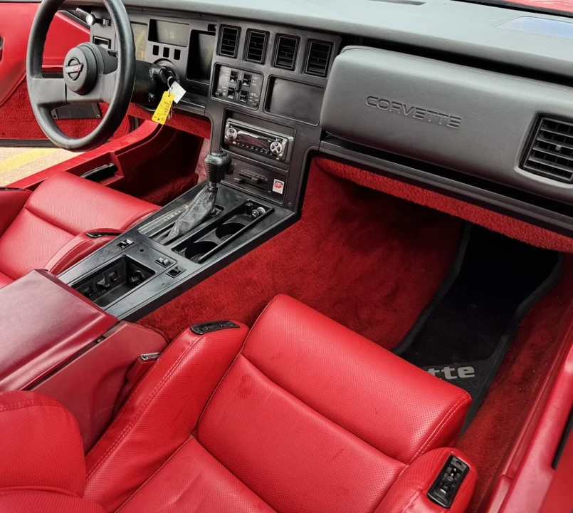 1986 Chevrolet Corvette C4 - Image 12 of 18