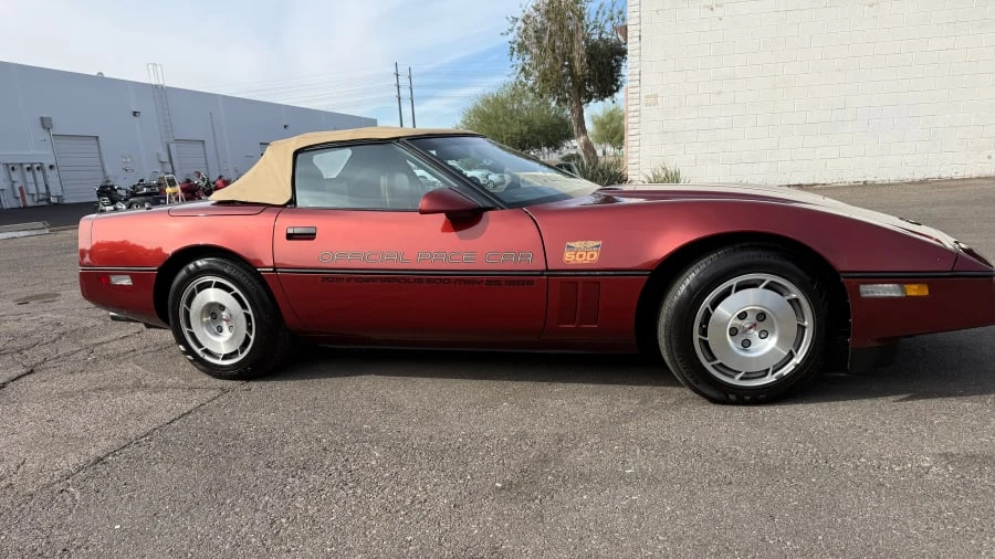 1986 Chevrolet Corvette C4 - Image 8 of 16