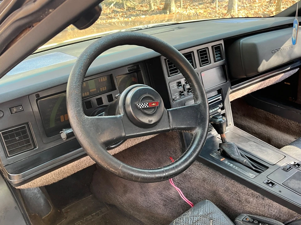 1986 Chevrolet Corvette C4 - Image 17 of 21