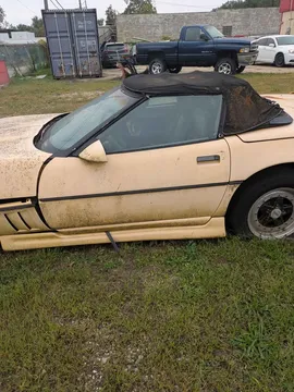 1986 Chevrolet Corvette Stingray Convertible 2D
