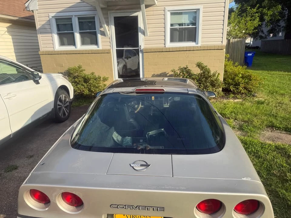 1986 Chevrolet Corvette C4 - Image 2 of 10