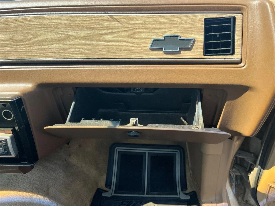 1986 Chevrolet El Camino 5th Gen - Image 28 of 31