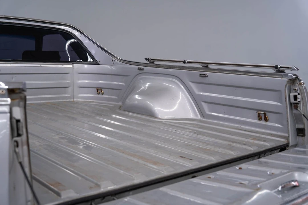1986 Chevrolet - Image 27 of 31