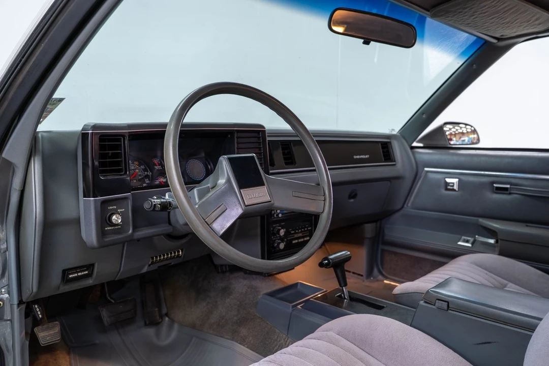 1986 Chevrolet - Image 13 of 31