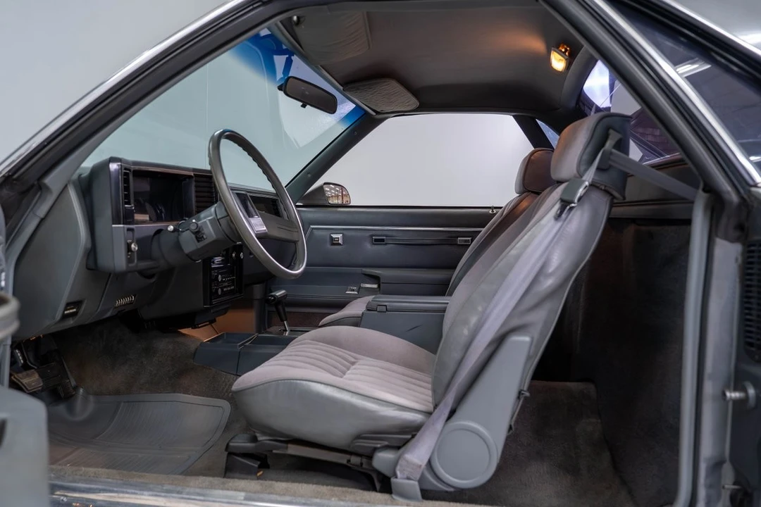 1986 Chevrolet - Image 14 of 31