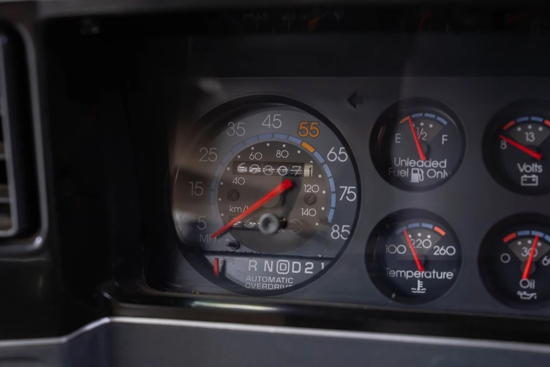 1986 Chevrolet - Image 18 of 31