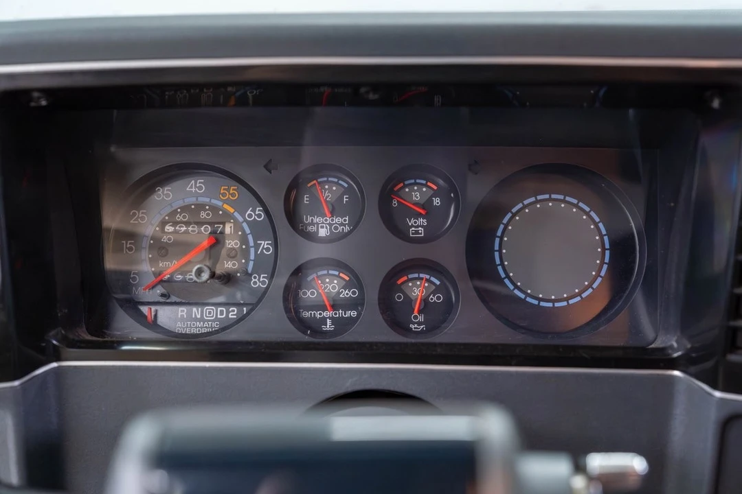 1986 Chevrolet - Image 17 of 31