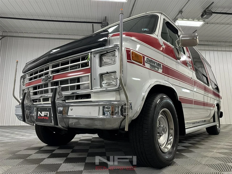 1986 Chevrolet G-Series Van - Image 13 of 31