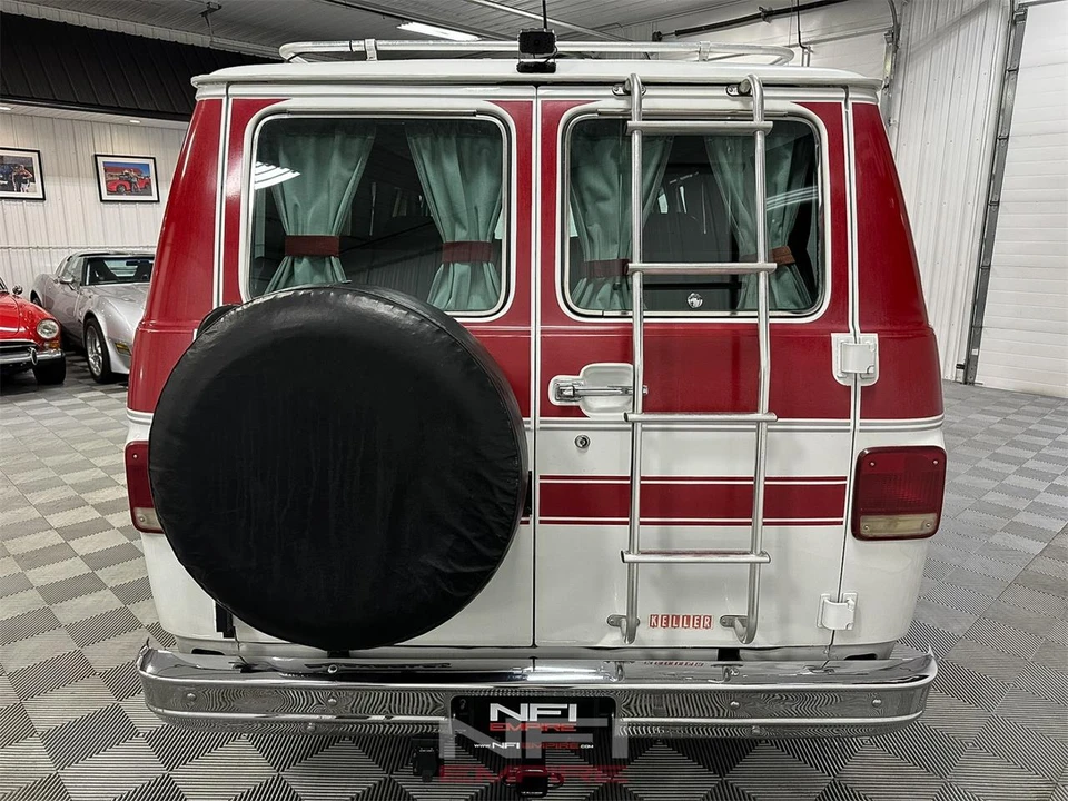 1986 Chevrolet G-Series Van - Image 9 of 31