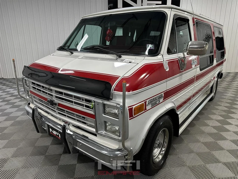 1986 Chevrolet G-Series Van - Image 3 of 31