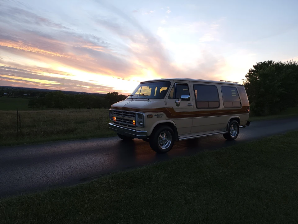 1986 Chevrolet G-Series Van - Image 25 of 28