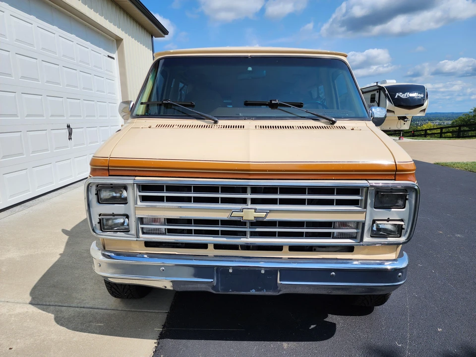 1986 Chevrolet G-Series Van - Image 22 of 28