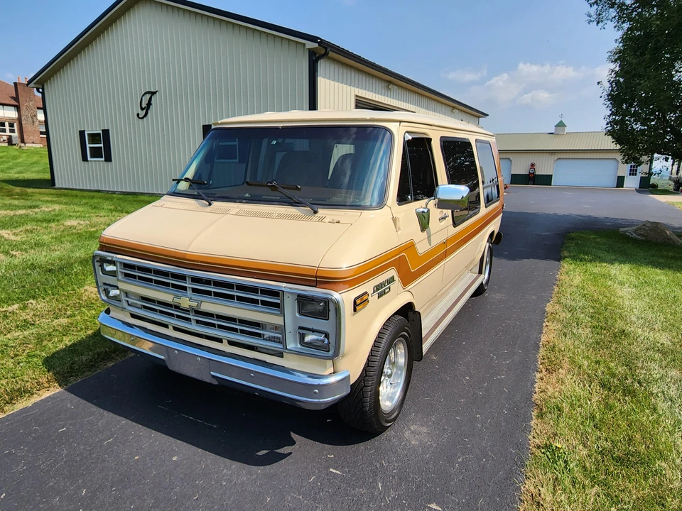 1986 Chevrolet G-Series Van - Image 7 of 28