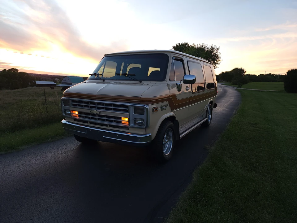 1986 Chevrolet G-Series Van - Image 24 of 28