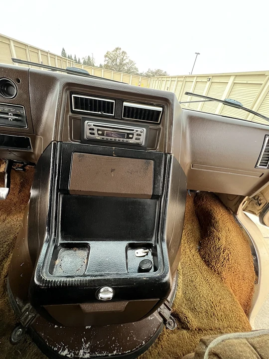 1986 Chevrolet G-Series Van - Image 29 of 31