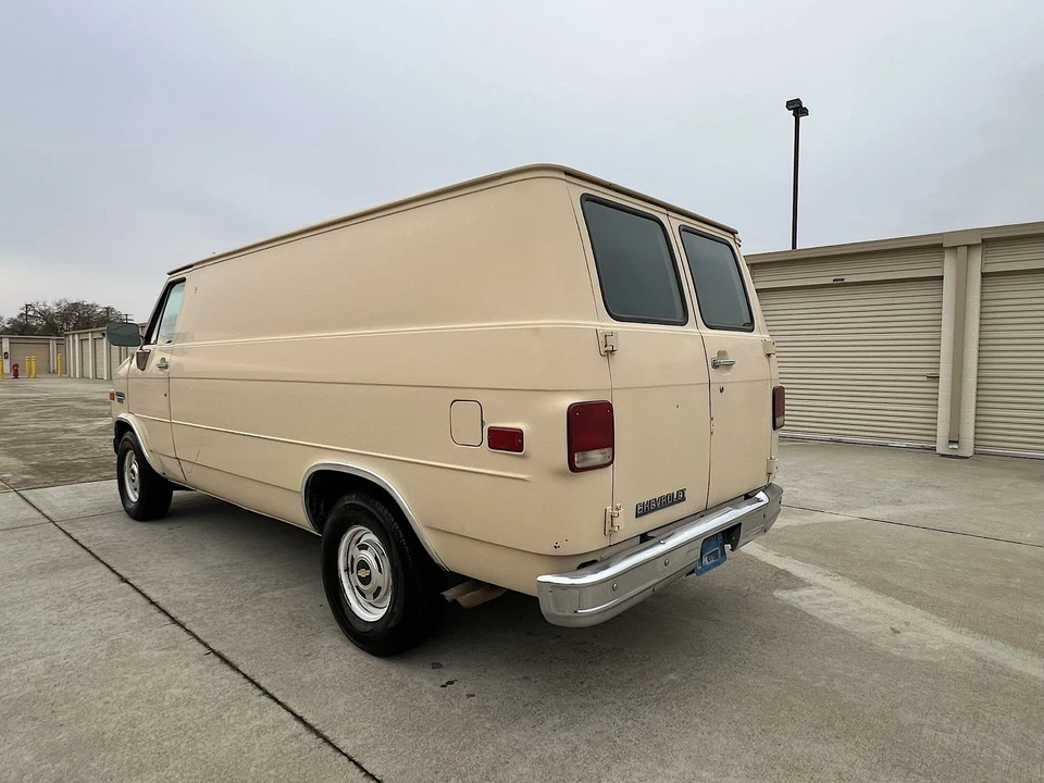 1986 Chevrolet G-Series Van - Image 4 of 31