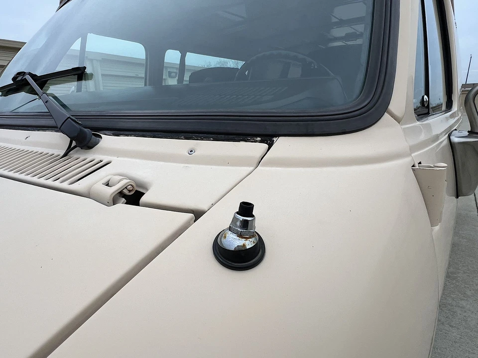 1986 Chevrolet G-Series Van - Image 21 of 31