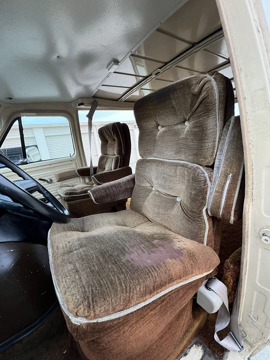 1986 Chevrolet G-Series Van - Image 31 of 31