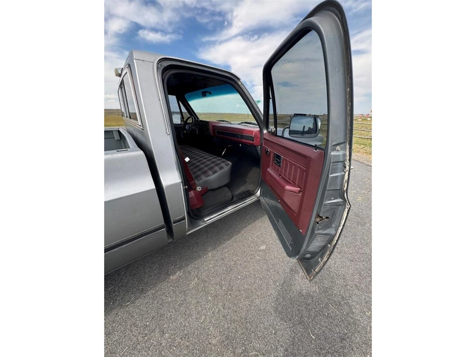 1986 Chevrolet C/K 3rd Gen - Image 13 of 30