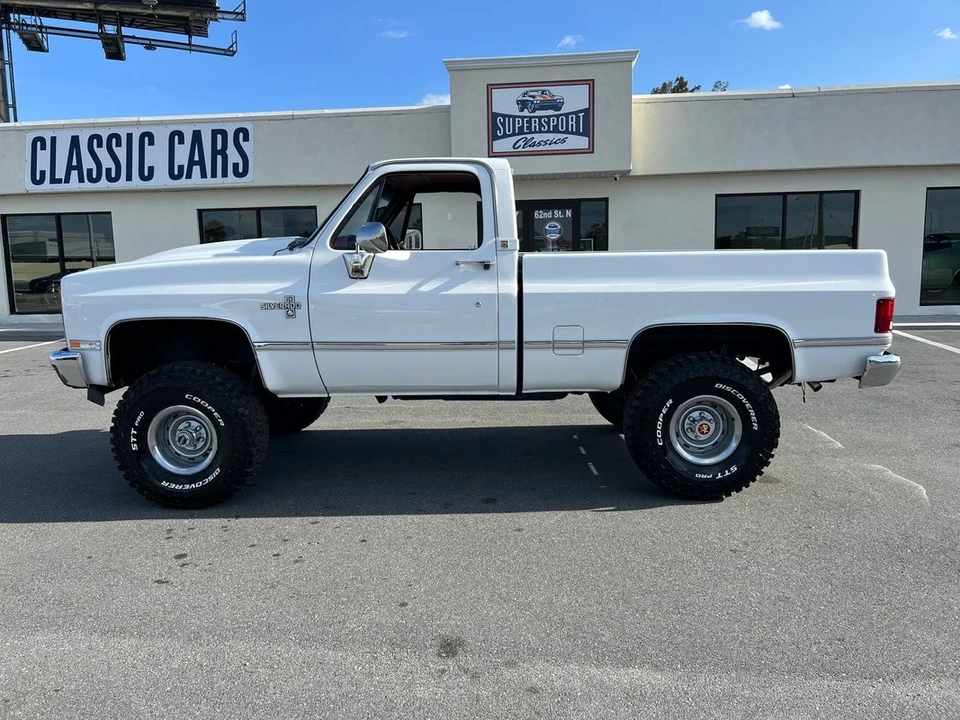 1986 Chevrolet C/K 3rd Gen - Image 2 of 31