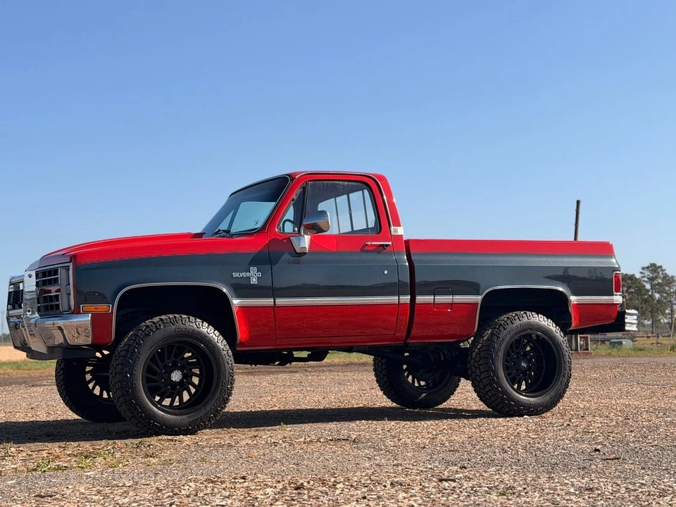 1986 Chevrolet - Image 2 of 31
