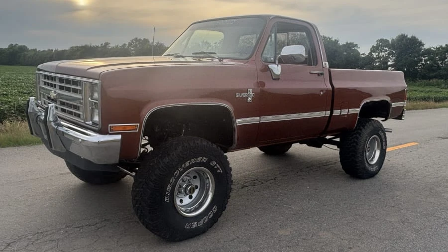 1986 Chevrolet C/K 3rd Gen - Image 4 of 10